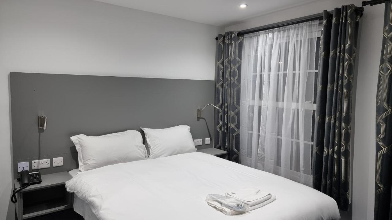 Dreams Hotel - Park View Barking  Buitenkant foto